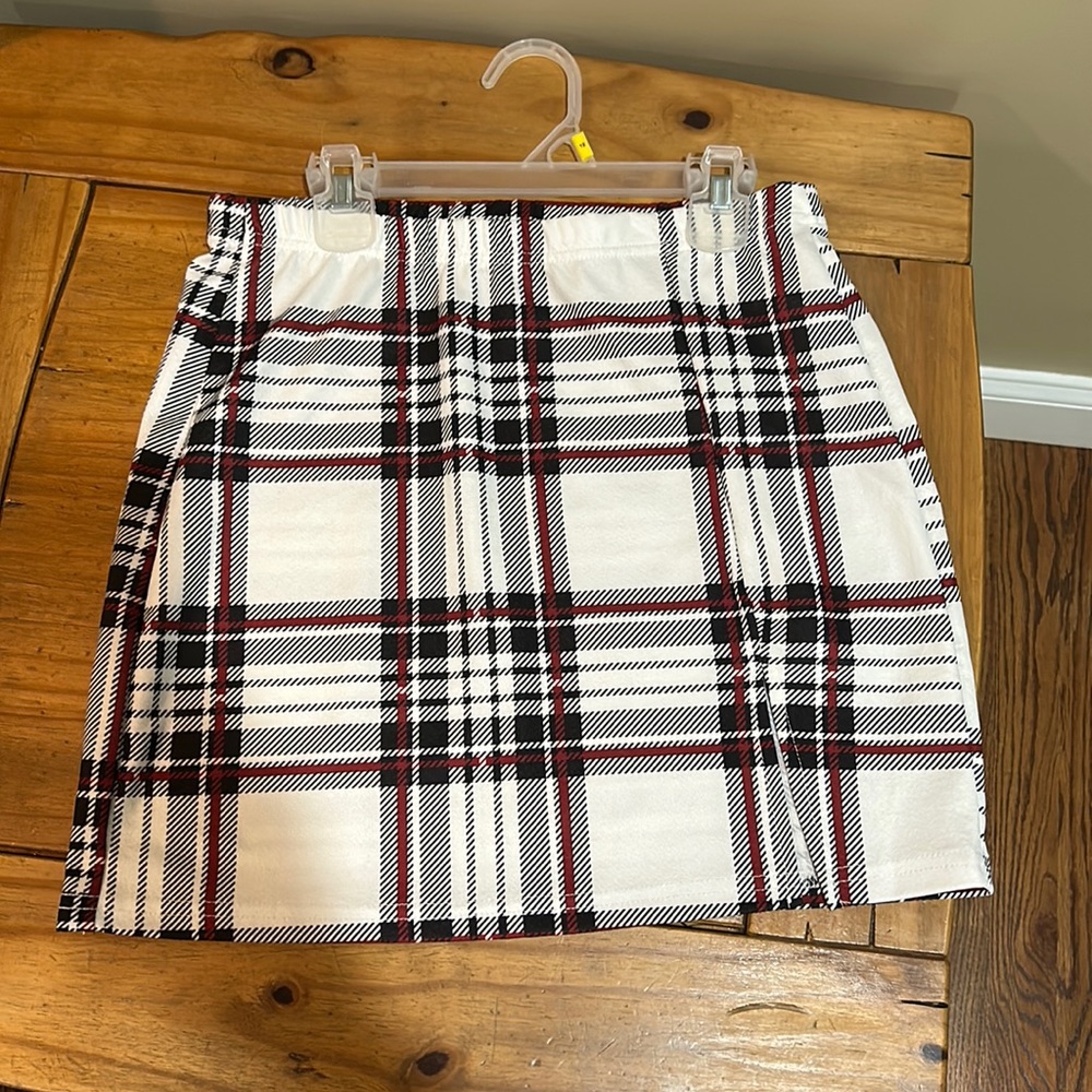 Plaid mini skirt